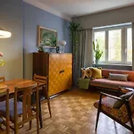 Apartment Charming And Stylish *