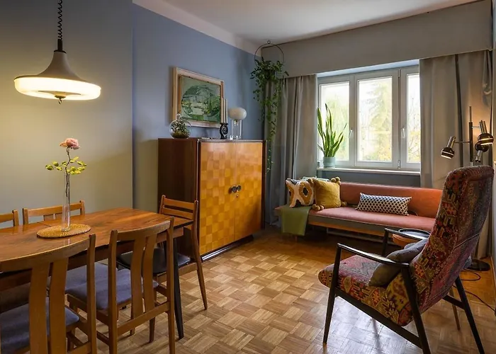 Apartament Charming And Stylish *